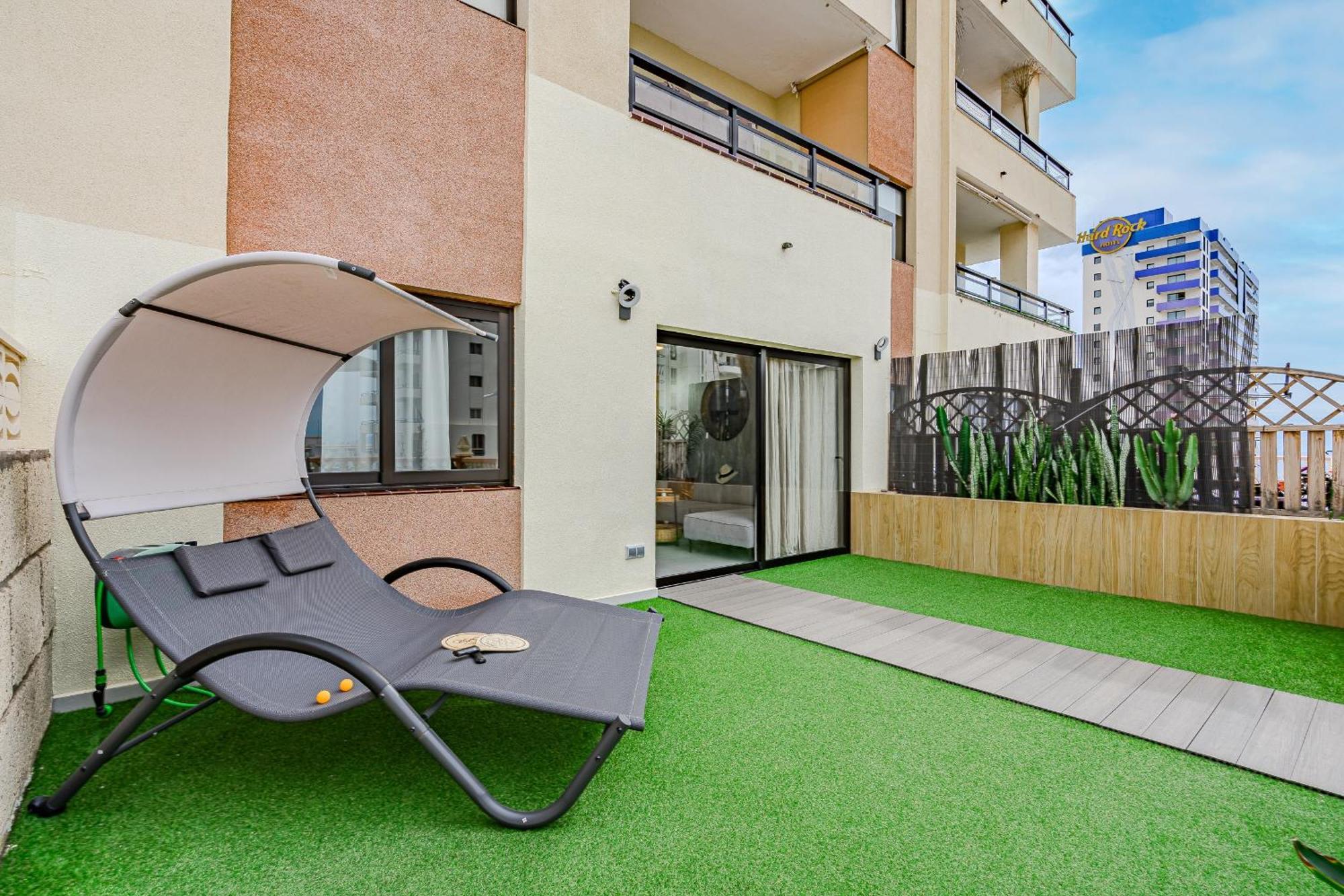 Bali Smart Hi-end Services Media Streaming Appartement